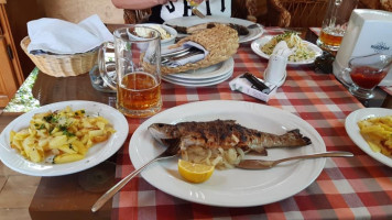 Kolyba Sribnyy Vodohray food