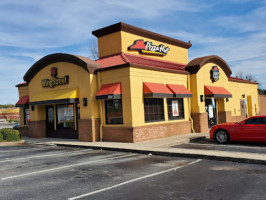 Pizza Hut outside