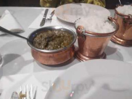 Malhi's Indian Cuisine food