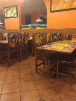 La Carreta Mexican inside