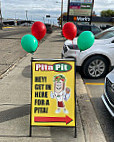 Pita Pit outside