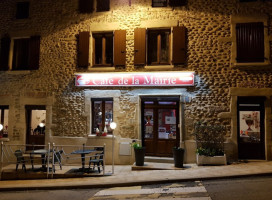 Cafe De La Mairie Nivon Laurent inside