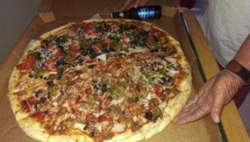 Bruno's Pizza food