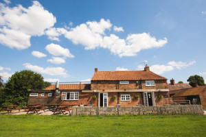 The Reindeer Inn outside