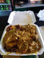 Fenton's Jerk Chicken food