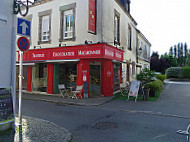 Panaderia Terre A Delices outside