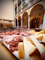 Gra' Non Solo Cibo Da Cortile food