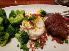 Longhorn Steakhouse food