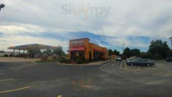 Popeyes Louisiana Kitchen outside