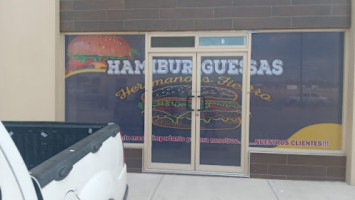 Hamburguesas Hermanos Fierro outside