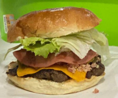 Hamburguesas Hermanos Fierro food