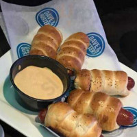 Dave Buster's food