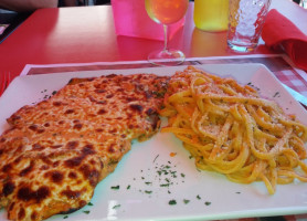 Pasta Mondo food