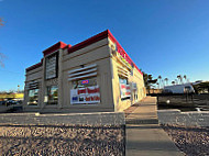 Bosa Donuts outside