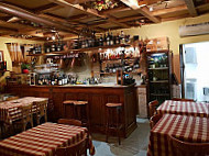 Vineria Caino food