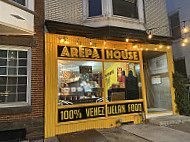 Arepa House outside