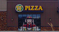 Tjs Pizza outside