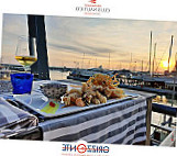 Club Nautico food