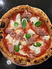 Icon Pizzeria food