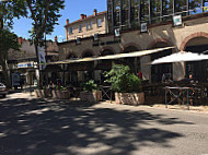 Au Bureau Cahors inside