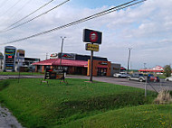 Pizza Hut outside