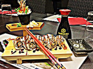 Pingusto Sushi Fusion food