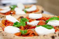 Mozzarella E Basilico food