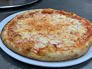 Vito's Pizza food