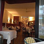 Luciano Il Ristorante inside