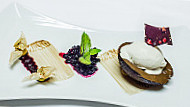 Valentin Fine Dining Weinbar food