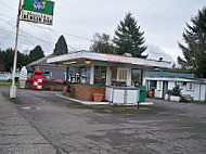 Harold's Burger outside