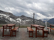 Bar Ristorante Cime Bianche Laghi inside