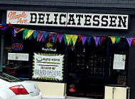 Maple Avenue Delicatessen outside