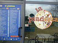 La Piadizza inside