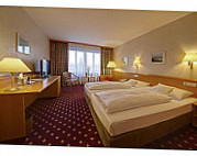 Best Western Polisina inside