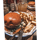 Burgers & Cocktails food