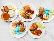 Nasi Kukus Kak Ma food