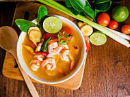 Iexora Tomyam food