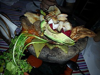 Los Molcajetes