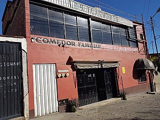 Comedor familiar los almendros