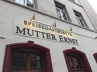 Mutter Ernst