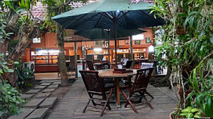 Warung Garasi Mbok Deso