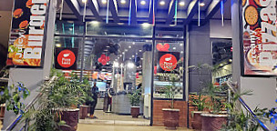 Pizza Laziz Adyala Road