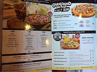 Pizza Hut (Kandivali West)