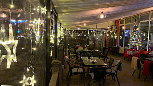 Domino Café