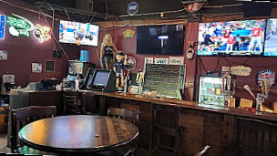 Upper Deck Sports Pub