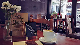 Muack Coffee Bar