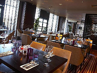 Village Grill - Village Hotel Leeds South