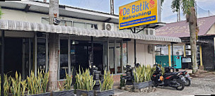 Lekker Urban Food House Putri Hijau