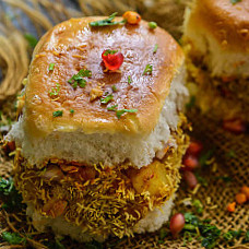 Karnavati Dabeli